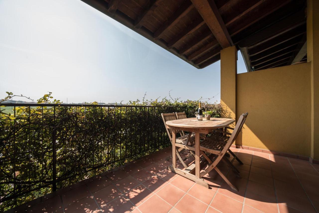Gardappartamenti Cascinale Pool Desenzano del Garda Esterno foto